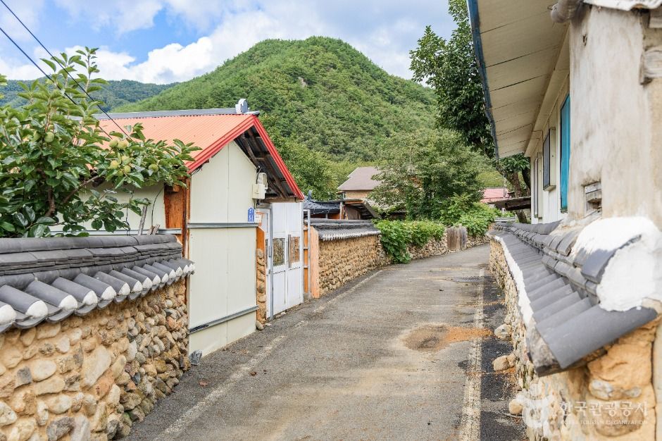 무주 지전마을 옛 담장