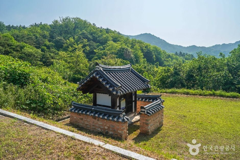 거창 둔마리 벽화 고분