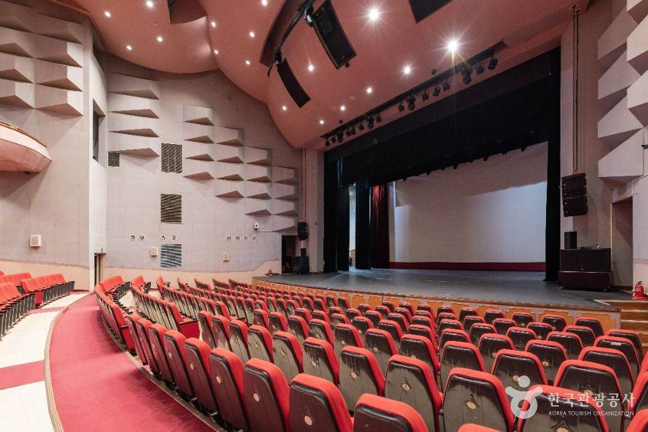 통영시 시민문화회관