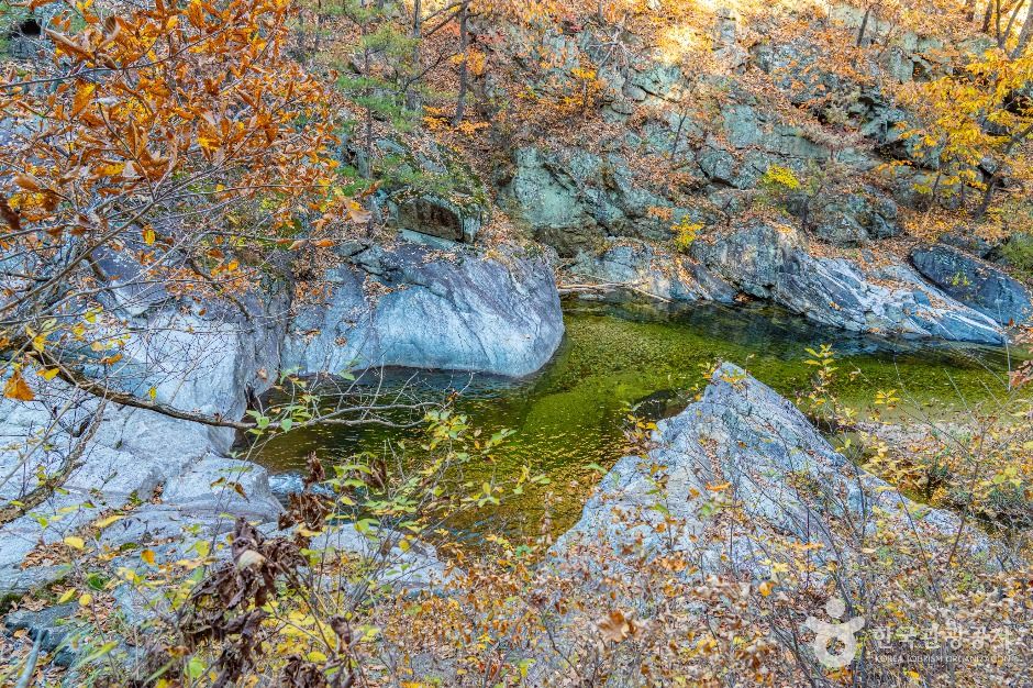 thumbnail-덕구계곡 트레킹-1