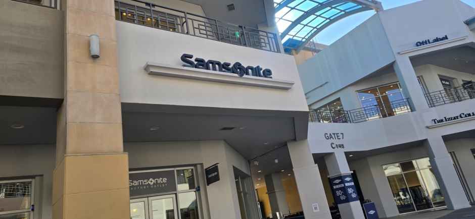 Samsonite - Lotte Premium Outlets Gimhae Branch [Tax Refund Shop](쌤소나이트 롯데프리미엄아울렛 김해점)