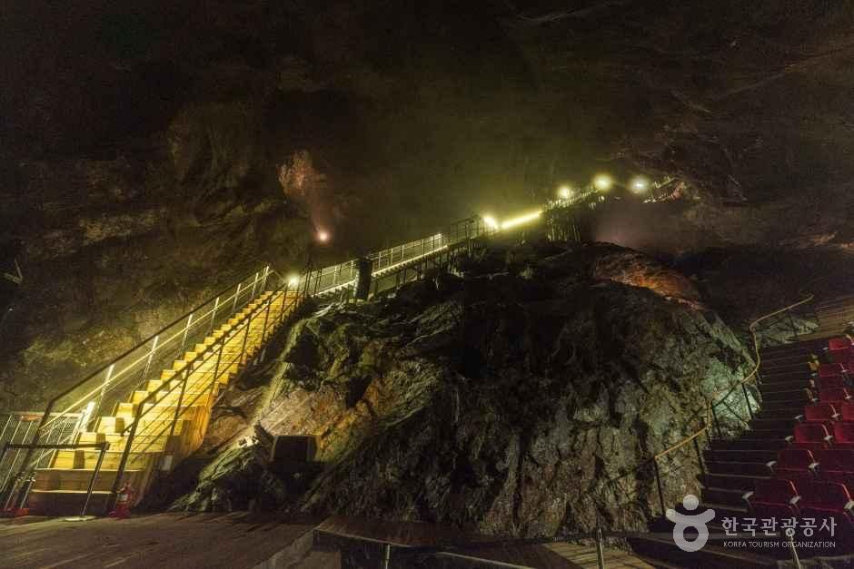 thumbnail-광명동굴-18