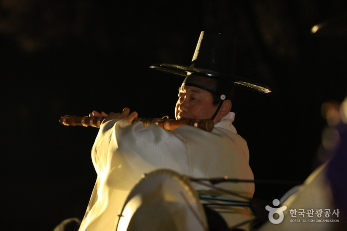 Promenade au clair de lune au palais Changdeokgung (창덕궁 달빛기행)9