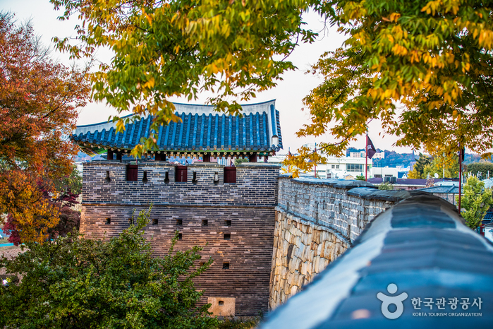 Festung Suwon Hwaseong [UNESCO Weltkulturerbe] (수원 화성 [유네스코 세계문화유산])