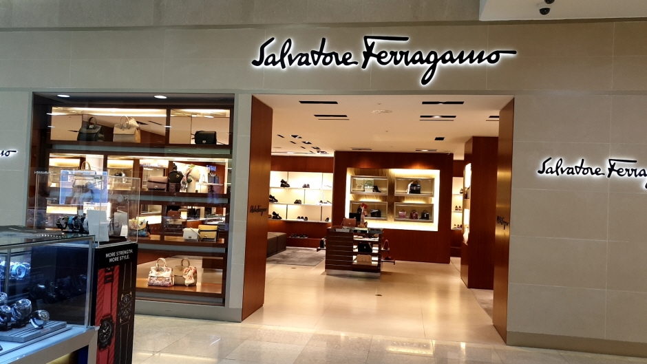Ferragamo - Lotte Daegu Branch [Tax Refund Shop] (페레가모 롯데 대구점)