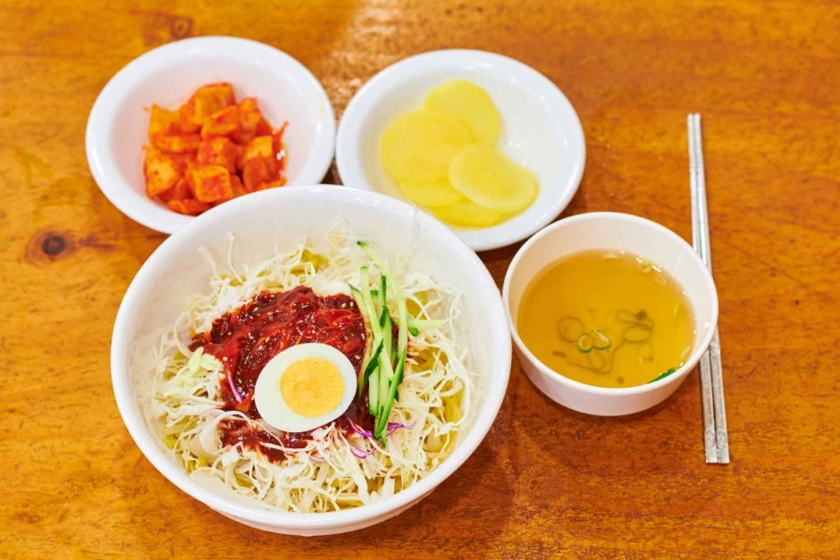 Veteran Kalguksu (베테랑칼국수)