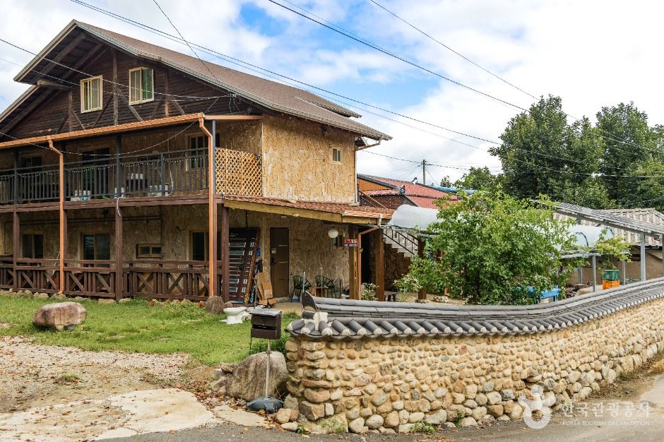 무주 지전마을 옛 담장