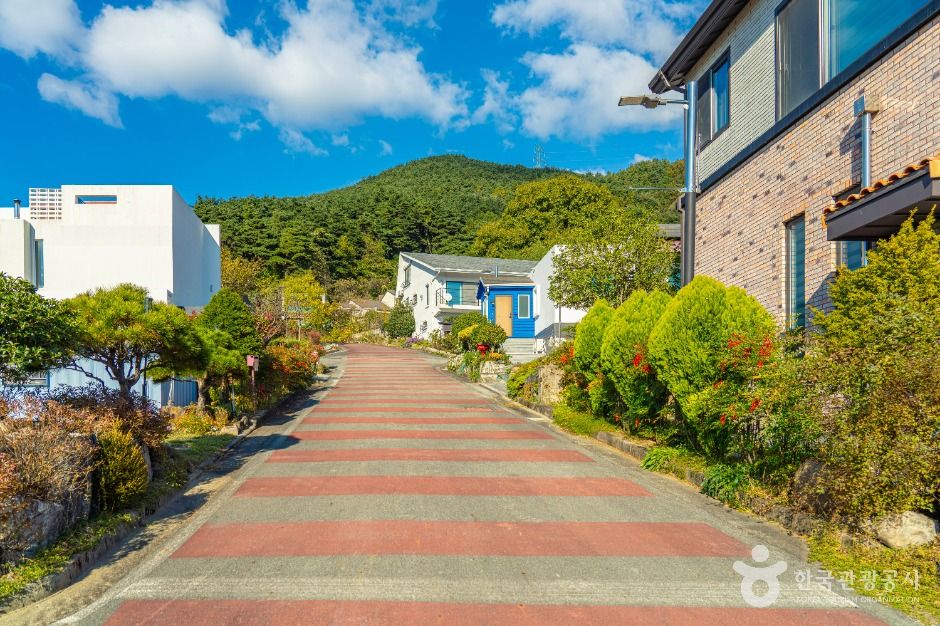 thumbnail-구례예술인마을-2