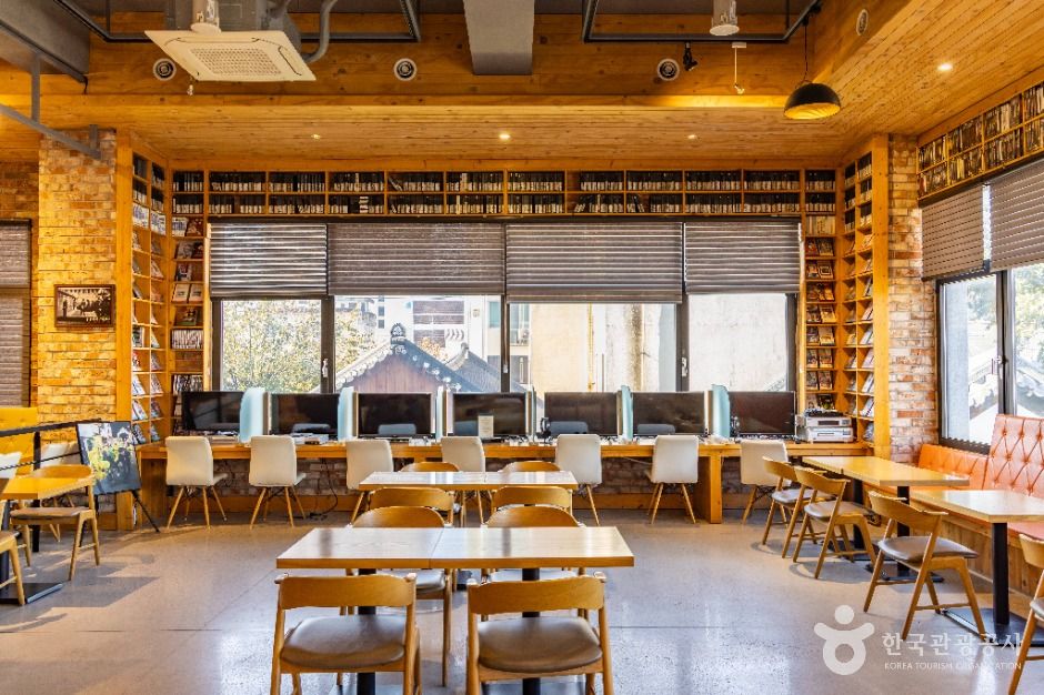 전주영화호텔 영화도서관