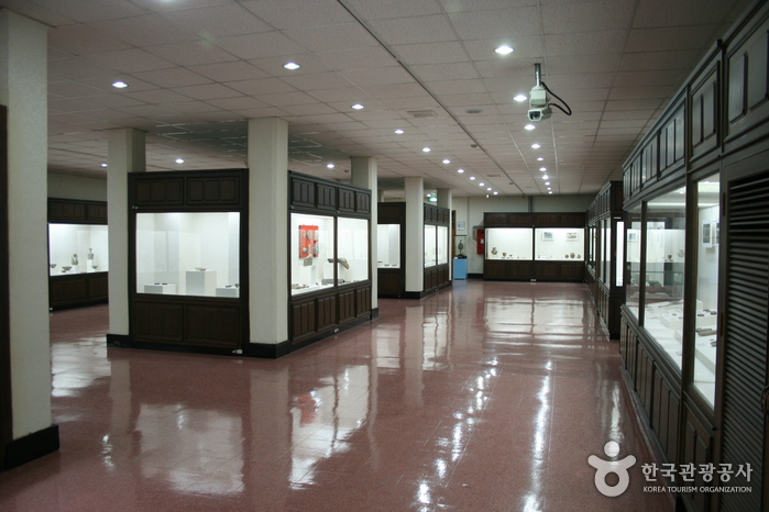 강원대학교중앙박물관