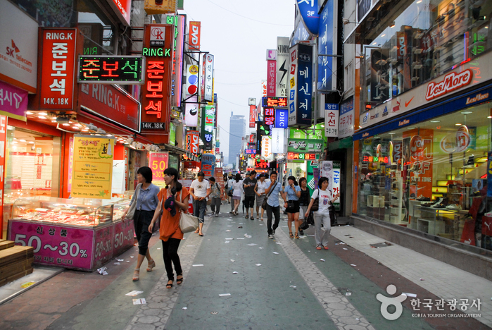 Rues culturelles de Eunhaengdong - Euneungjeongi (은행동 으능정이 문화의거리)