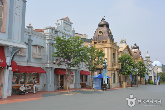 Everland (에버랜드)