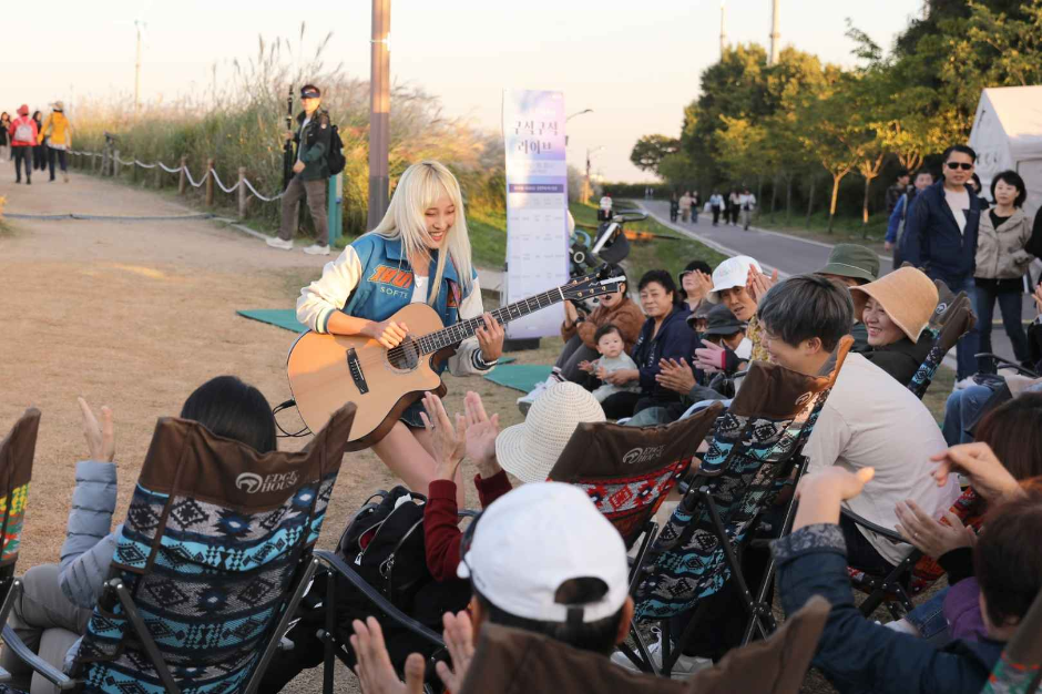 thumbnail-Seoul Silver Grass Festival (서울억새축제)-13