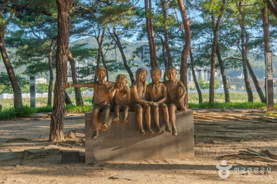 강변공원