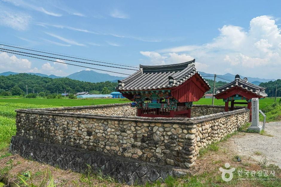 thumbnail-효자임옥산정려각-5