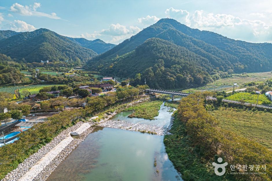 경천애인 징검다리길