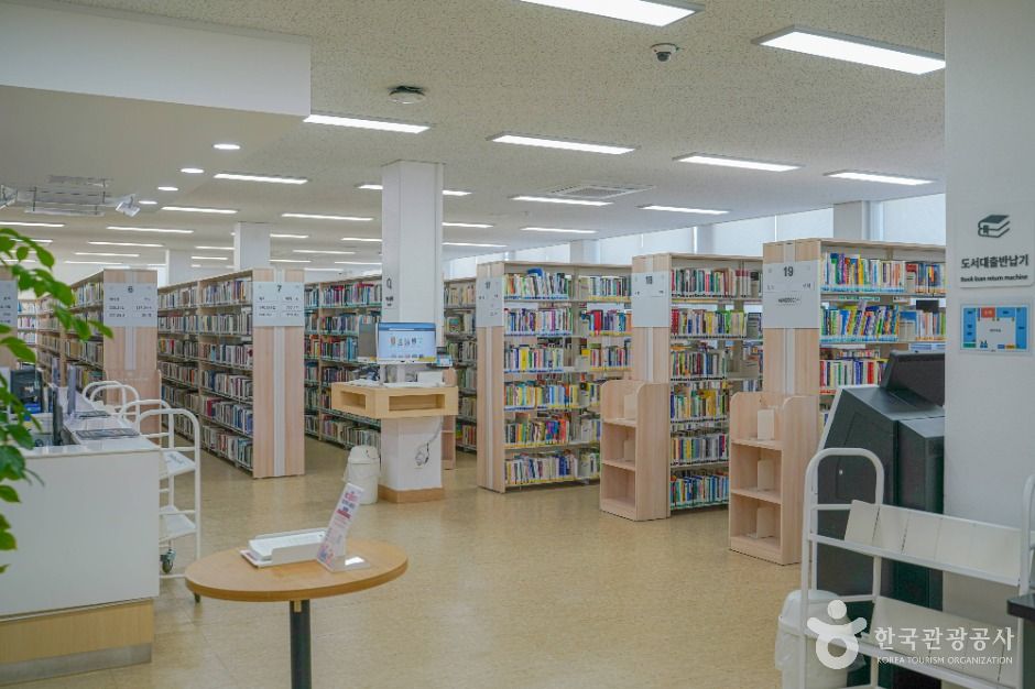 thumbnail-울산남부도서관-2