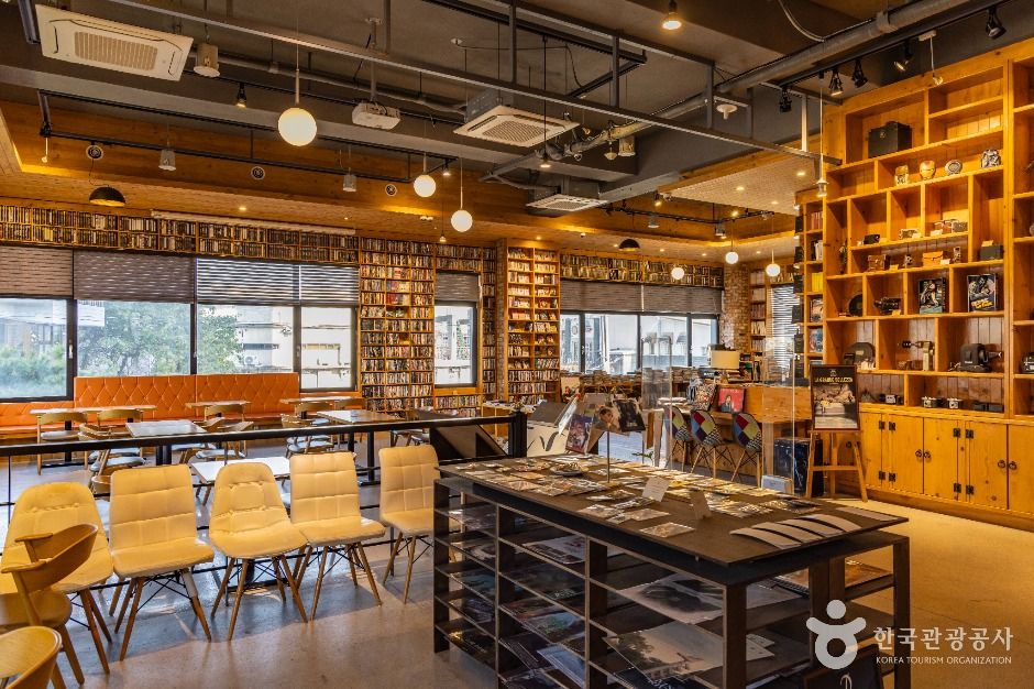 전주영화호텔 영화도서관