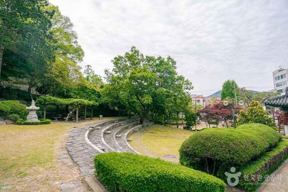 thumbnail-충렬사(정읍)-6