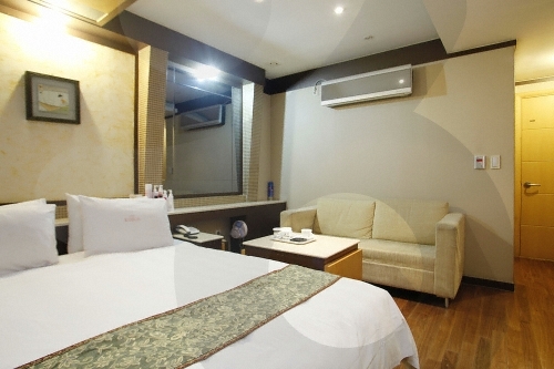 Hotel Kobos (코보스호텔)