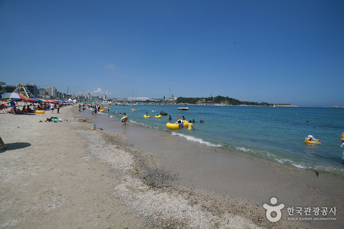 Ilsan Beach (Ulsan) (일산해수욕장-울산)