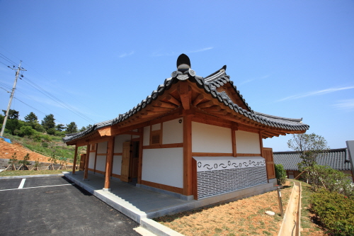 O Dong Jae - Traditional Korean Hotel (한옥호텔 오동재)