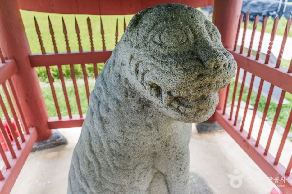 금산 천내리 용호석