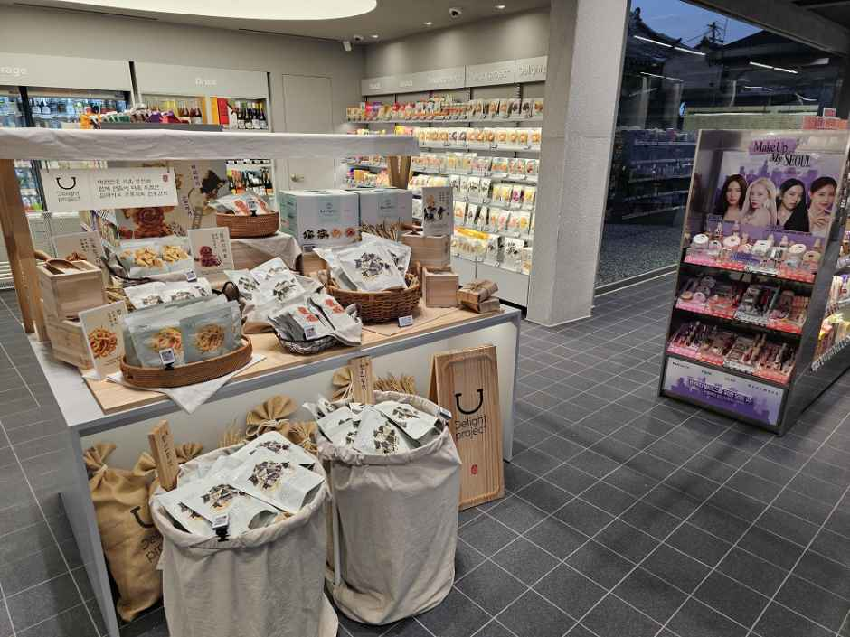 thumbnail-[事後免税店]Olive Young・キョンジュファンナム（慶州皇南）店(올리브영 경주황남점)-2