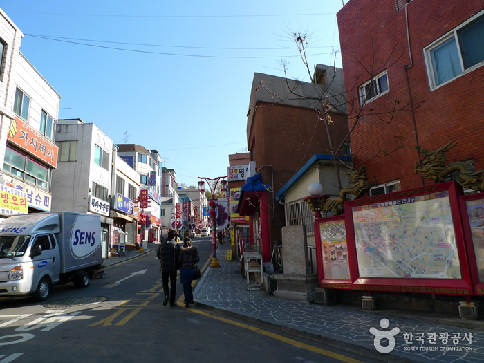Incheon China Town (인천 차이나타운)