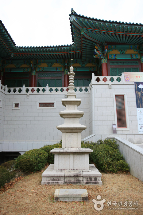 通度寺圣宝博物馆(통도사 성보박물관)