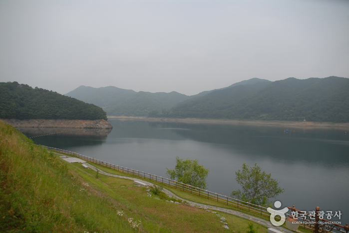 Daecheong Dam (대청댐)