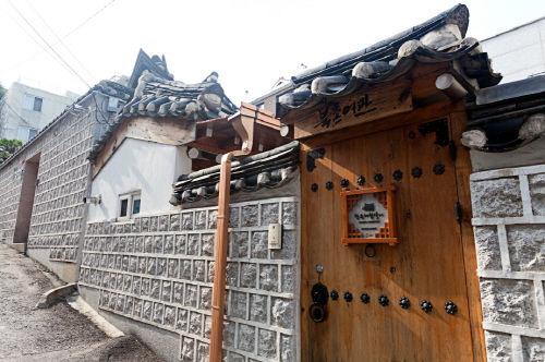 Bukchon inn (북촌여관)