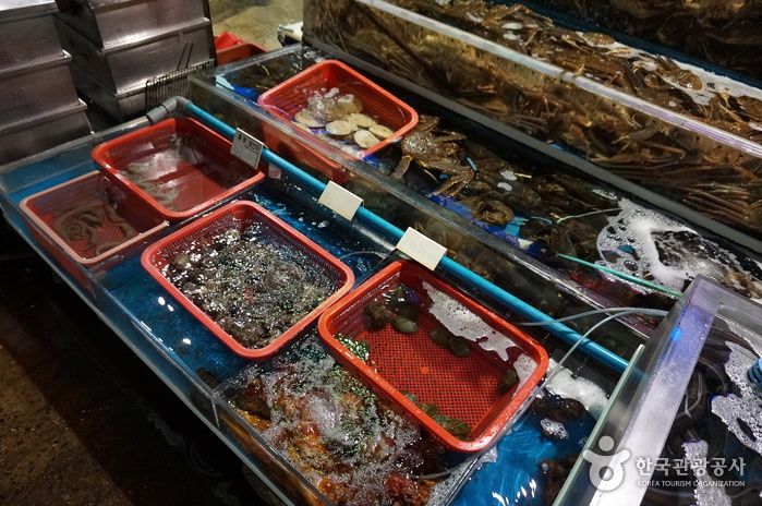 忠武生魚片店(충무횟집)2