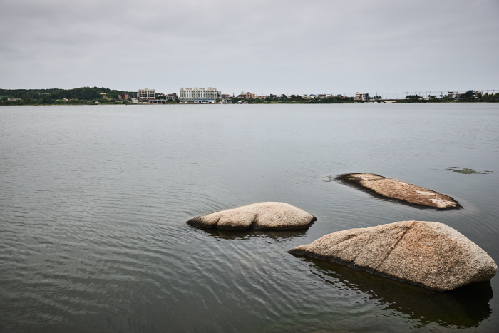 Le Lac Yeongnangho (영랑호)