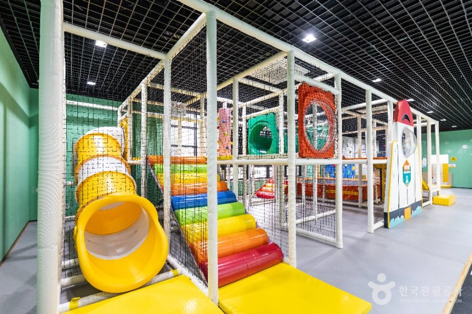 thumbnail-충청북도자연과학교육원 과학체험관-13