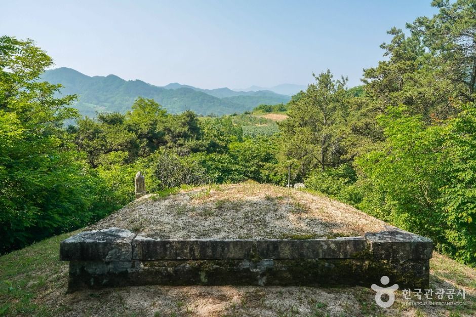 거창 둔마리 벽화 고분