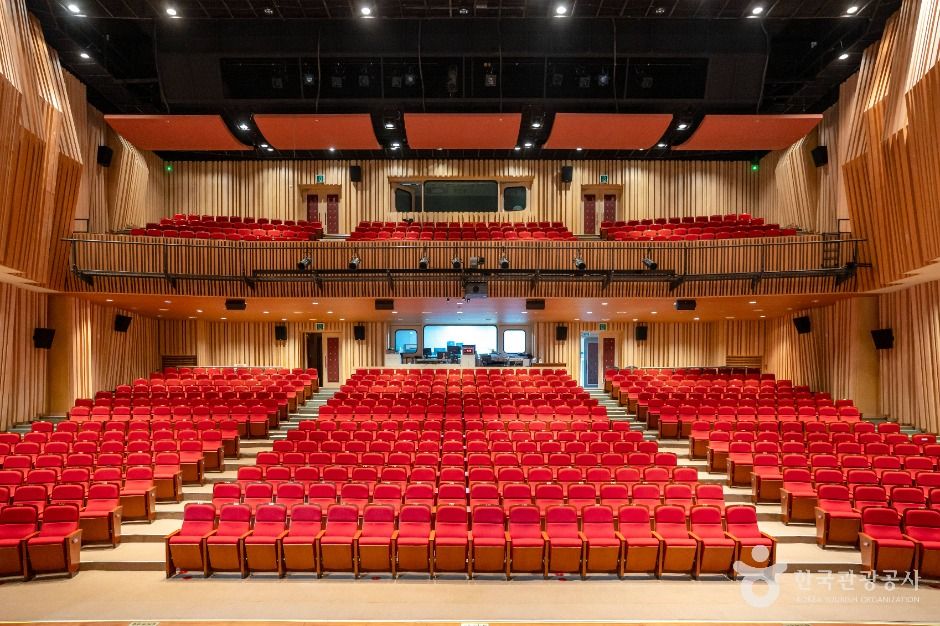 장성문화예술회관