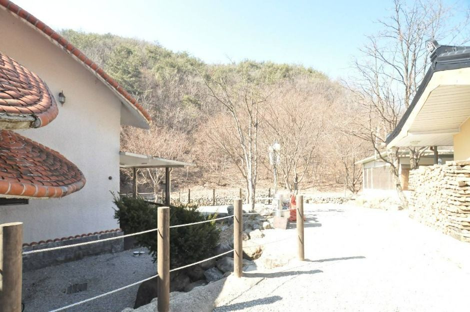 속리산 천왕봉 가는길에 펜션