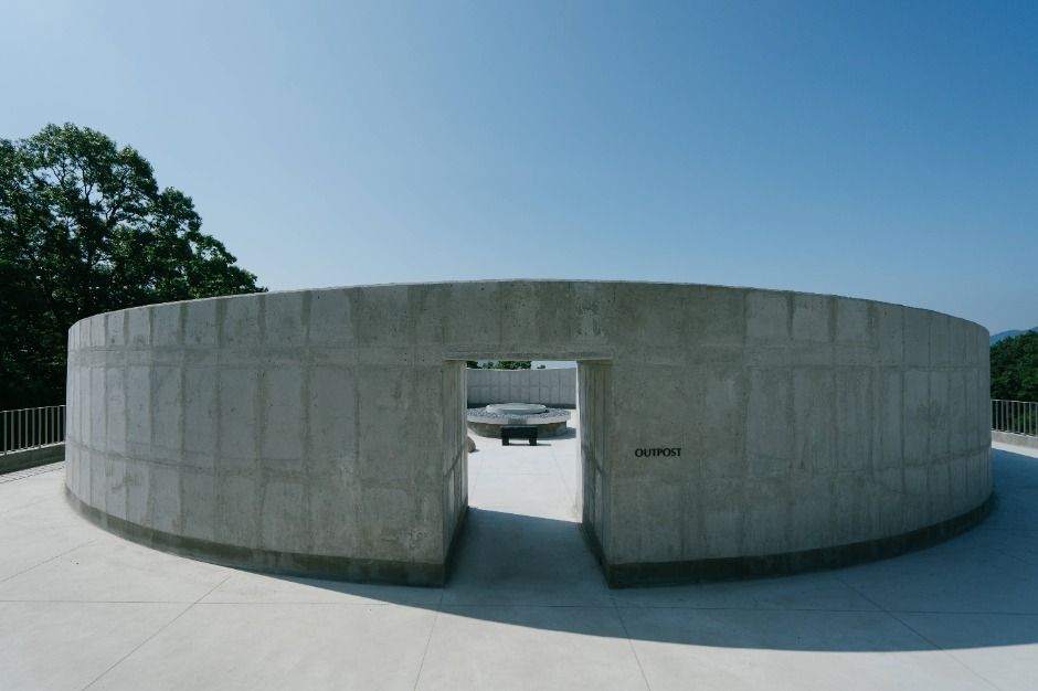 돈대카페 아웃포스트