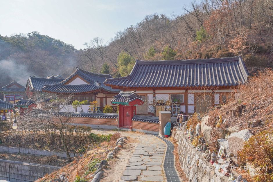 thumbnail-화계사(서울)-4