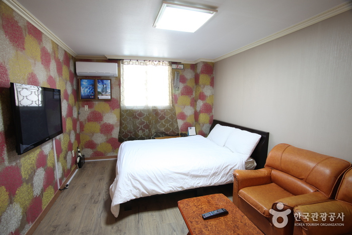 Silla Motel - Goodstay (신라모텔 [우수숙박시설 굿스테이]) - Accommodation - Korea travel and tourism information