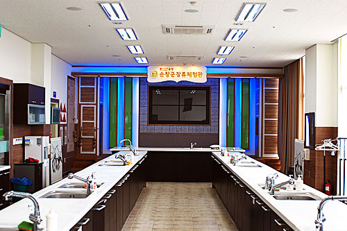 Sunchang Jangnyu (Fermented Sauce) Experience Center (순창장류체험관)