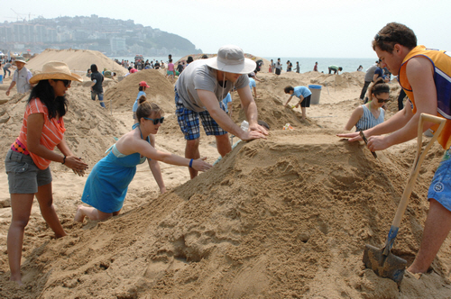 Haeundae Sand Festival (해운대 모래축제)