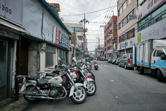 Rue des motos de Daegu (대구 오토바이골목)