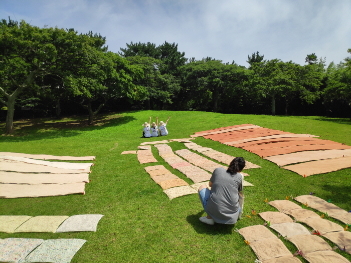 제주민속촌 감물 및 봉숭아 물들이기 체험행사1