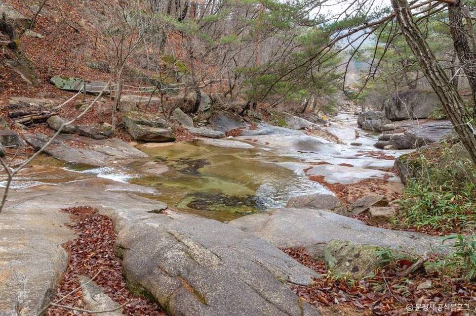 대야산 용추계곡