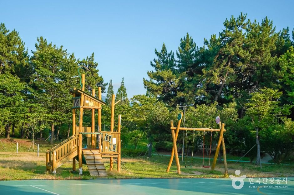 thumbnail-남산녹지공원-3