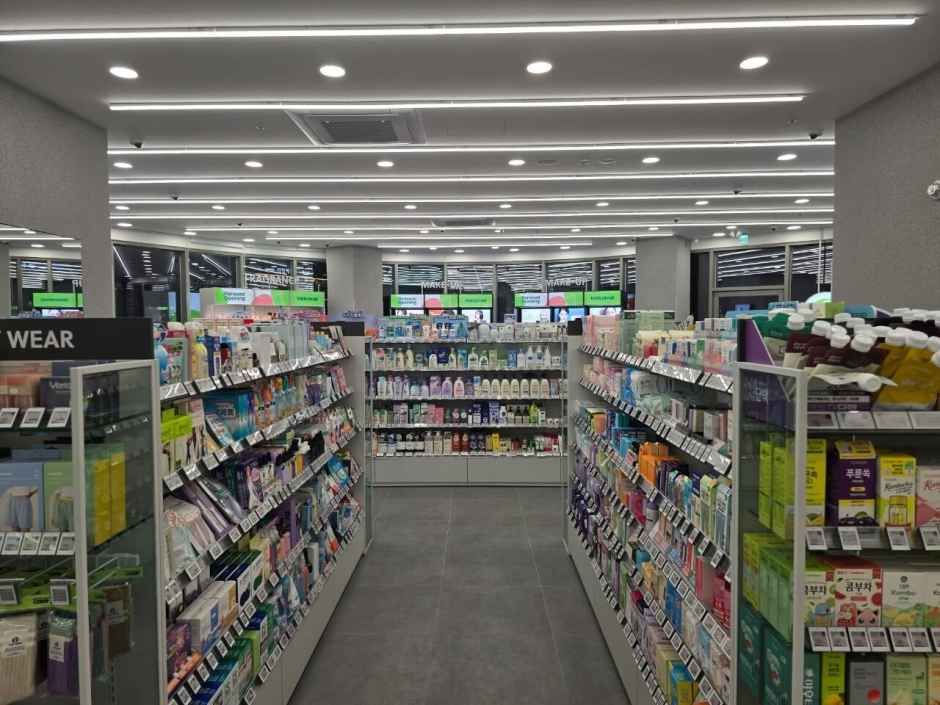 thumbnail-Olive Young Sangil-dong Station Branch [Tax Refund Shop](올리브영 상일동역점)-1