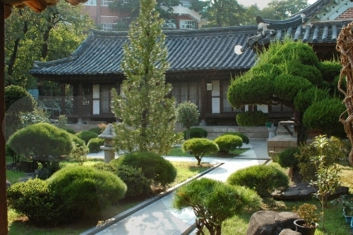 House of Yi Jang-u (...