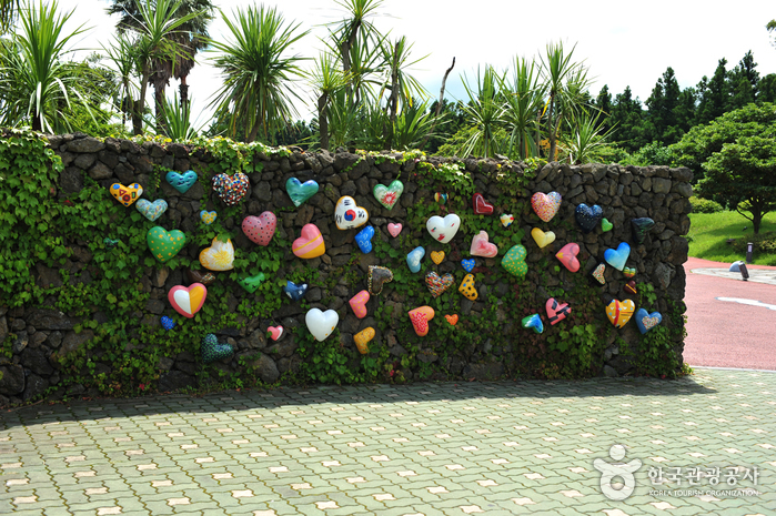 Parc Jeju Love Land (제주러브랜드)